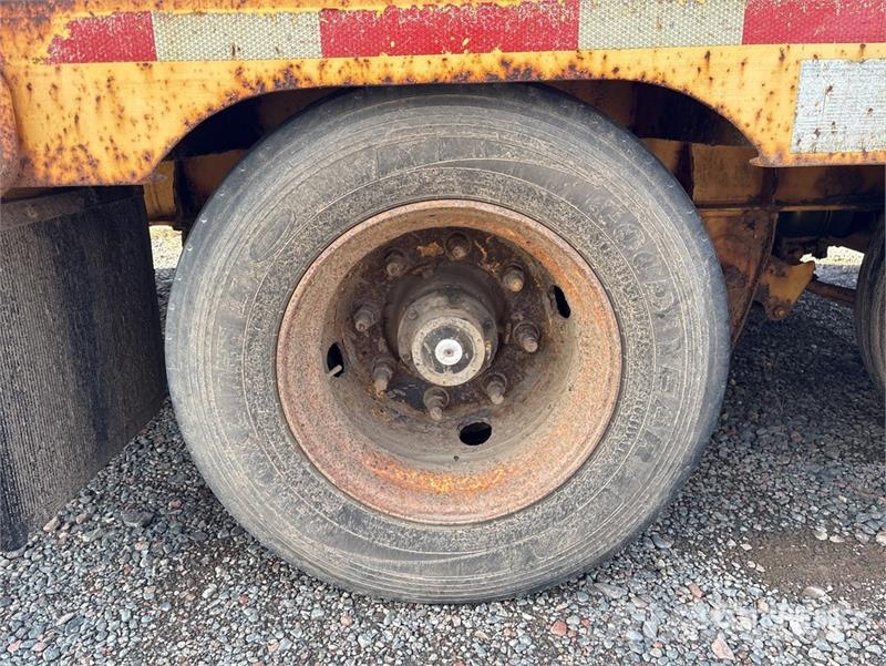 MAC 26 ft T/A Equipment Trailer Oprijwagen
