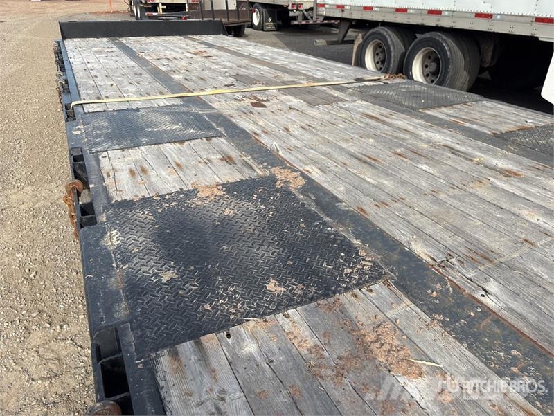 MAC 30 ft T/A Flatbed Trailer Причепи-платформи/бокове розвантаження