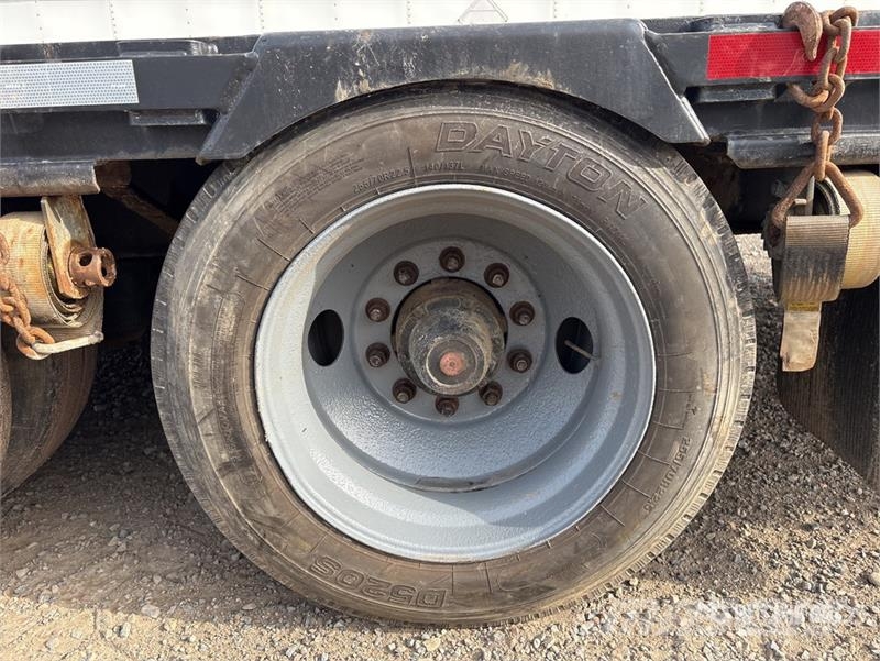 MAC 30 ft T/A Flatbed Trailer Причепи-платформи/бокове розвантаження
