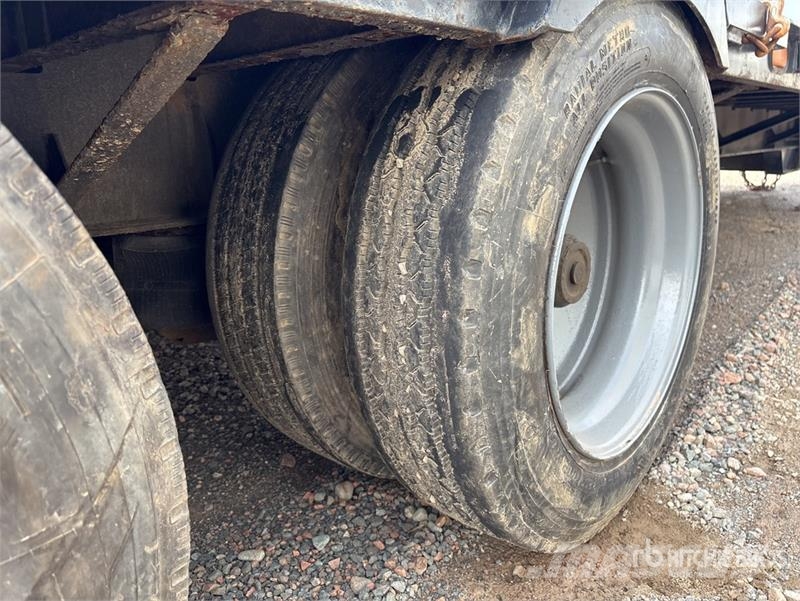 MAC 30 ft T/A Flatbed Trailer Причепи-платформи/бокове розвантаження
