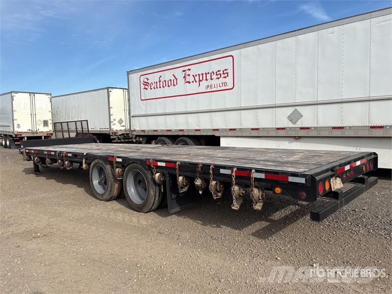 MAC 30 ft T/A Flatbed Trailer Причепи-платформи/бокове розвантаження