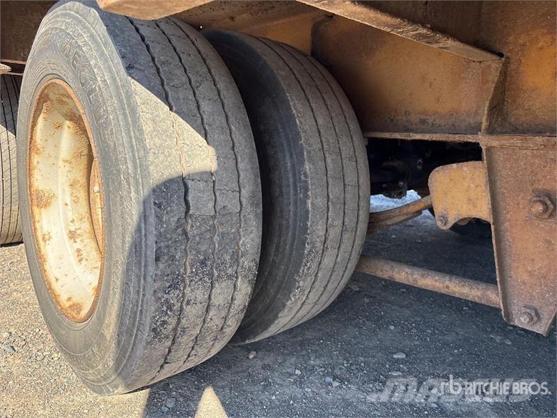 MAC 30 ft Tri/A Equipment Trailer Прицепы-Автовозы