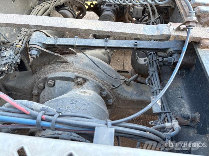 Mack Anthem 6x4 T/A Sleeper Truck Tractor Vlačilci