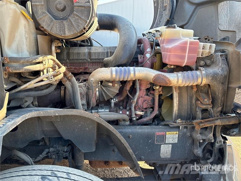 Mack Anthem 6x4 T/A Sleeper Truck Tractor Vlačilci