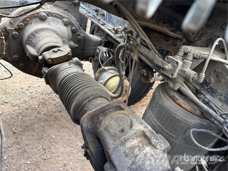 Mack CXU613 Седельные тягачи