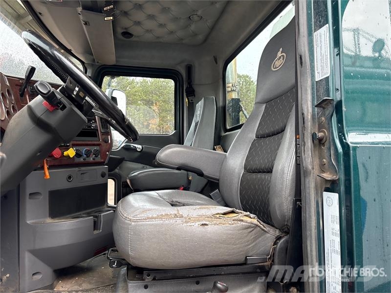 Mack CXU613 Vilcēji