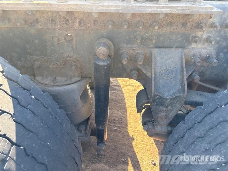 Mack CXU613 Vlačilci