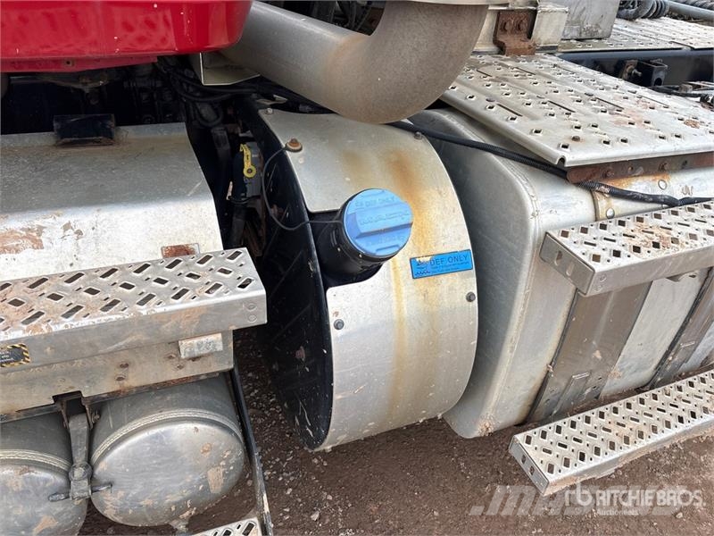 Mack CXU613 Tracteur routier