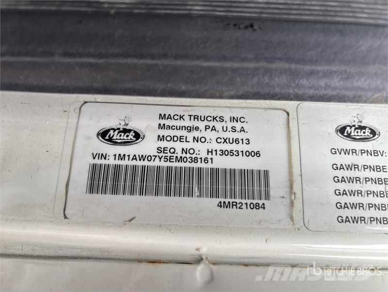 Mack CXU613 Седельные тягачи