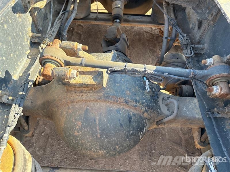 Mack CXU613 Vlačilci