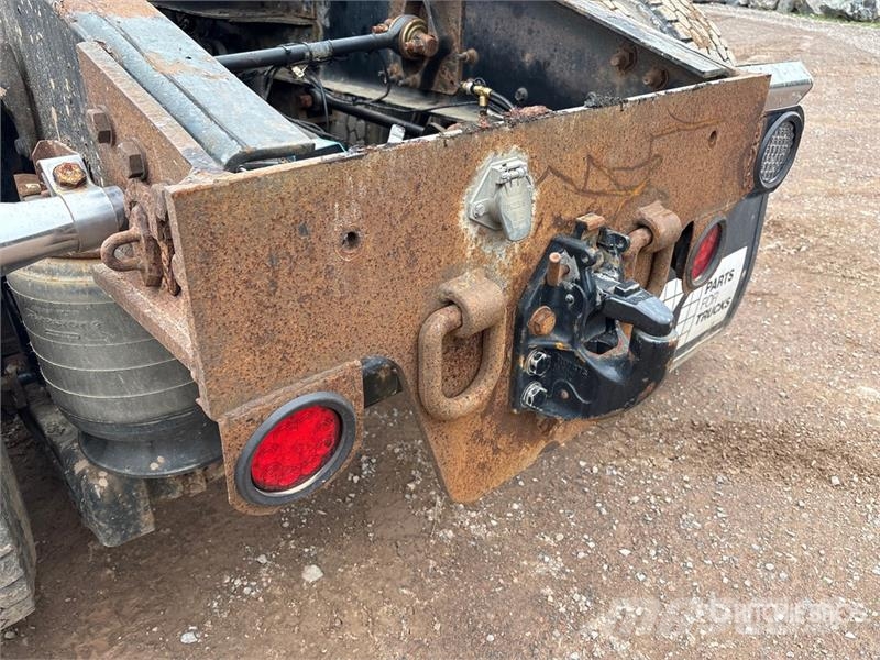 Mack CXU613 Tracteur routier