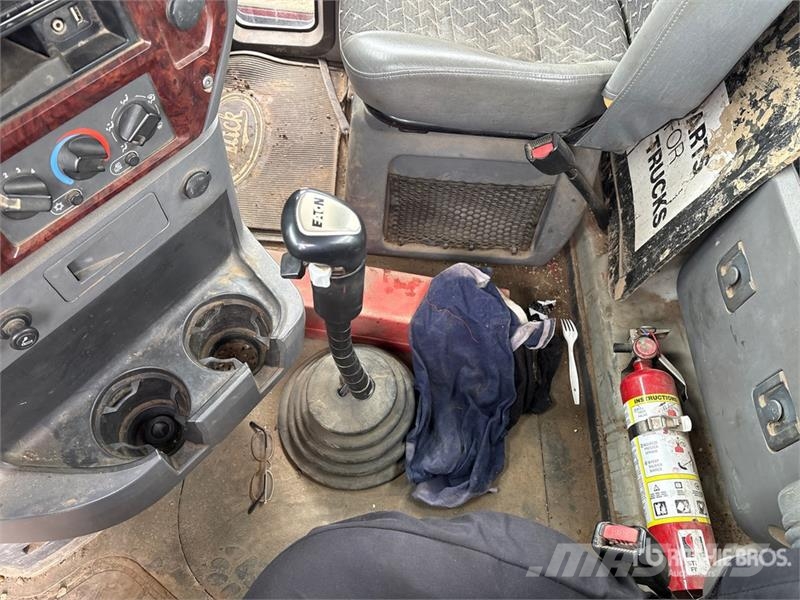 Mack CXU613 Tracteur routier