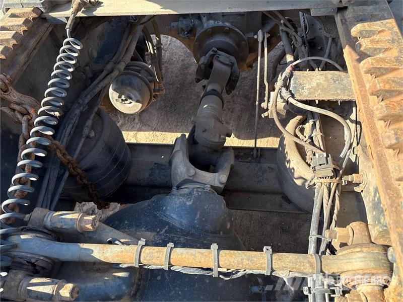 Mack CXU613 Vlačilci