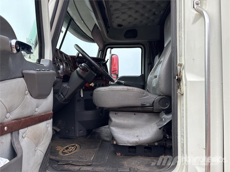 Mack CXU613 Седельные тягачи