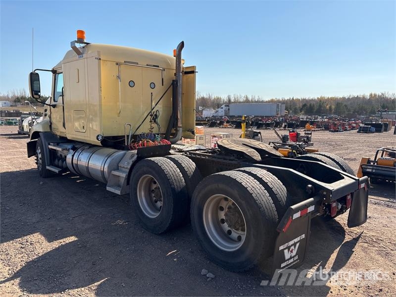 Mack CXU613 Vlačilci