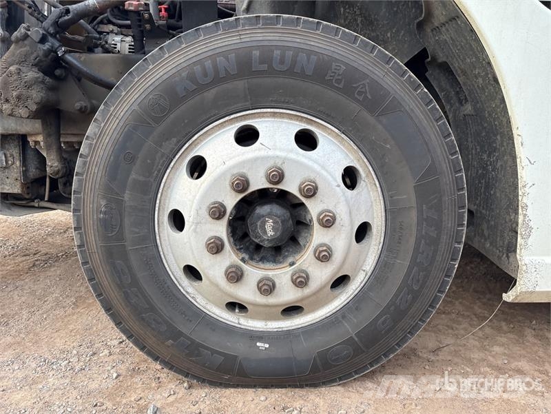 Mack CXU613 Седельные тягачи