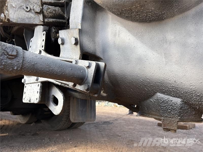 Mack MRU613 Camiones de concreto