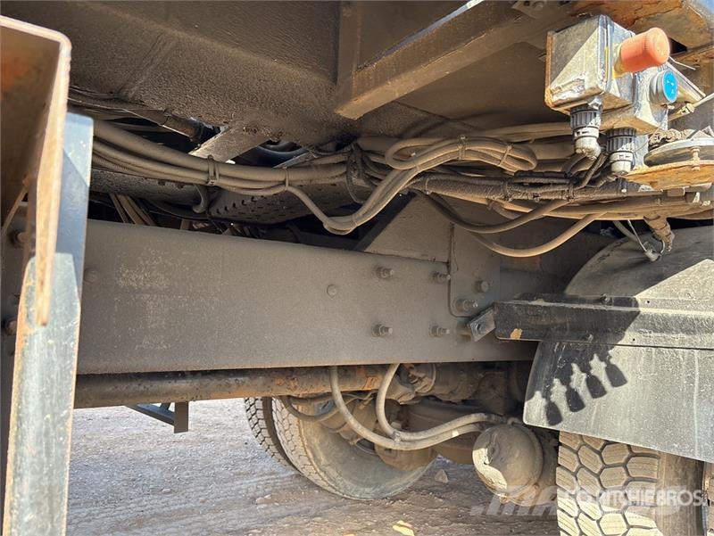 Mack MRU613 Camiones de concreto