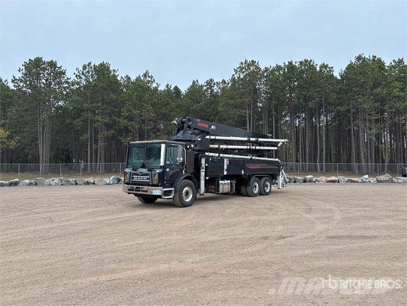 Mack MRU613 Φορτηγά-Μπετονιέρες