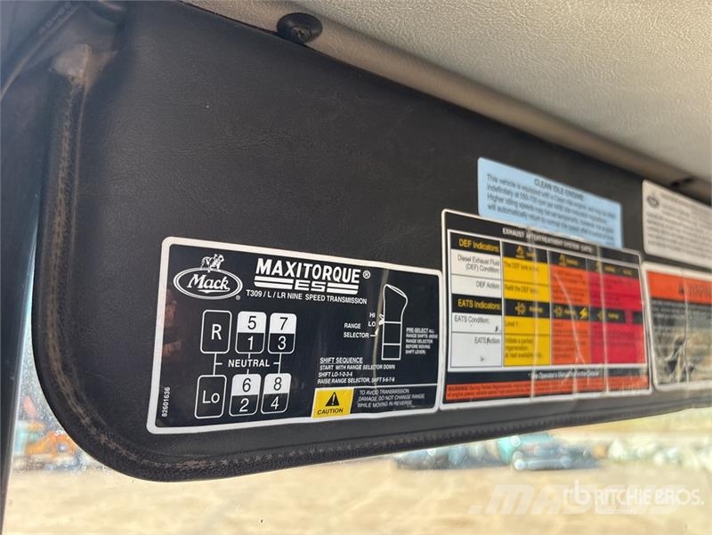 Mack MRU613 Camiones de concreto