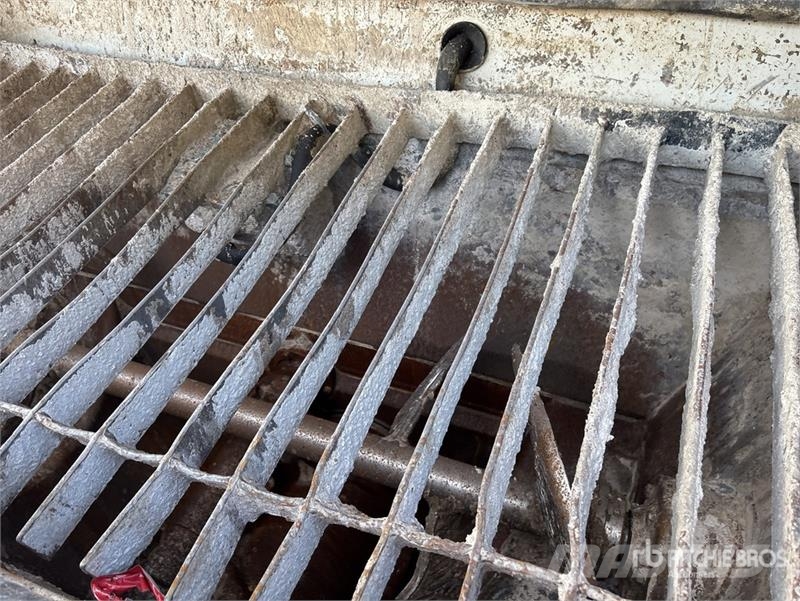 Mack MRU613 Camiones de concreto