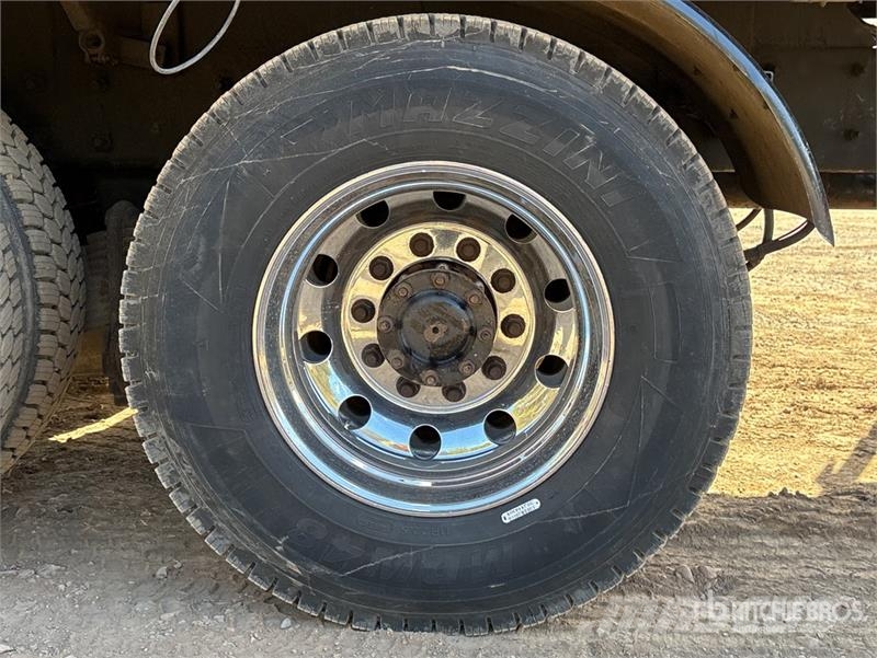 Mack MRU613 Camiones de concreto