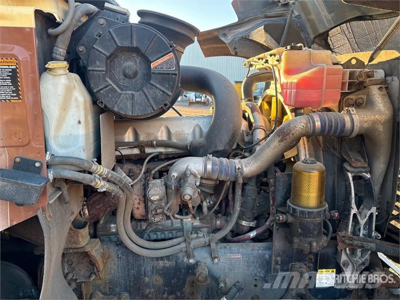 Mack T/A Sleeper Truck Tractor Trekkvogner