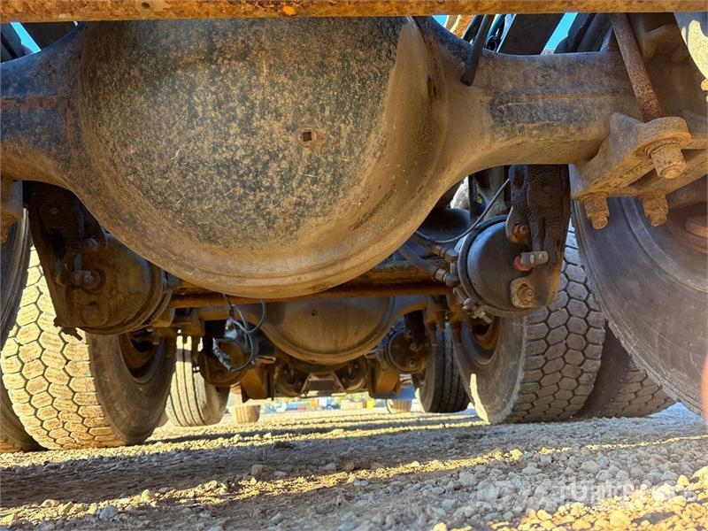 Mack T/A Sleeper Truck Tractor Trekkvogner