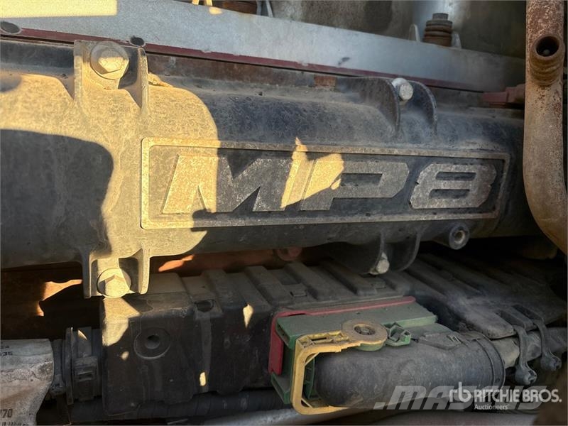 Mack T/A Sleeper Truck Tractor Trekkvogner