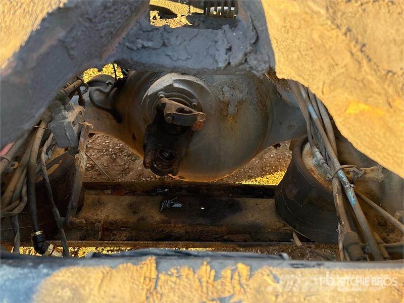 Mack T/A Sleeper Truck Tractor Trekkvogner