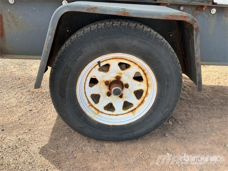 Magnum MMG25FH 8 ft S/A 25Kw Generator Trailer Reboques carga baixa