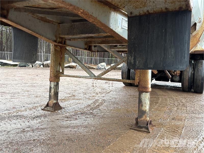 Manac 26 ft T/A End Dump Trailer Tipper trailers