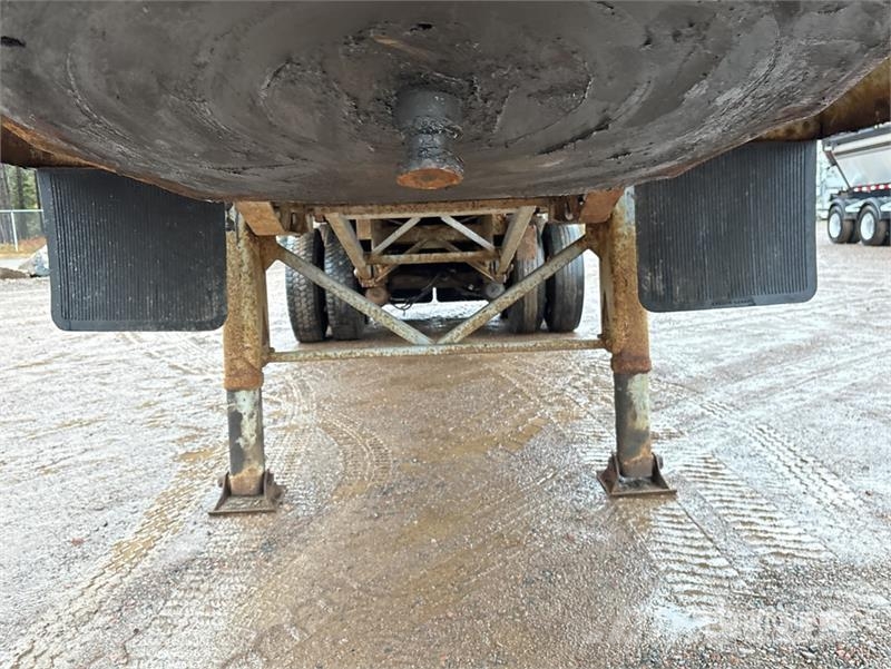 Manac 26 ft T/A End Dump Trailer Tipper trailers