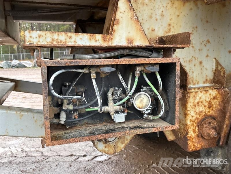 Manac 26 ft T/A End Dump Trailer Tipper trailers