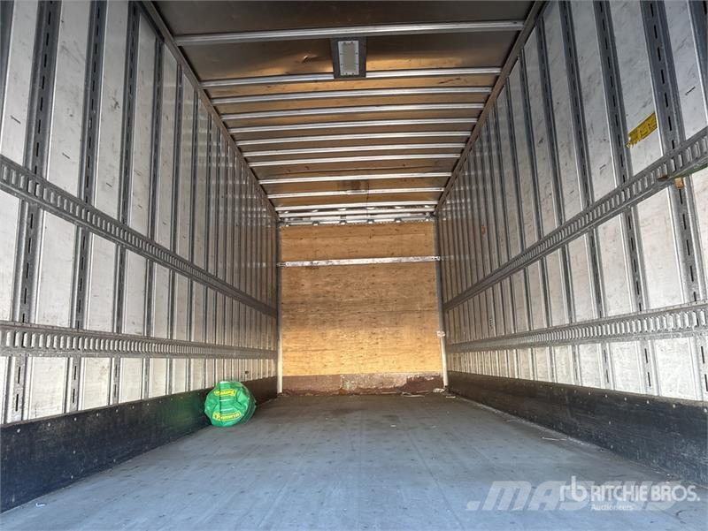 Manac 28 ft x 102 in Pup T/A Van Trailer Carrocería de caja