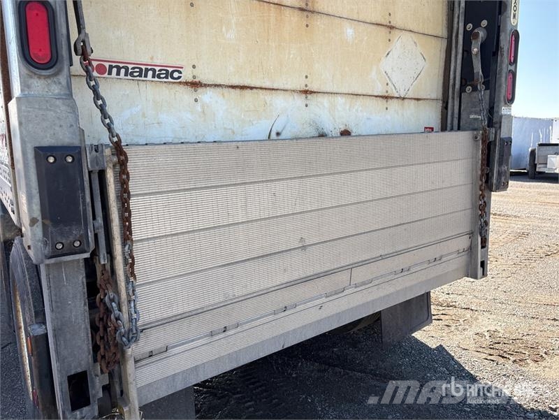 Manac 28 ft x 102 in Pup T/A Van Trailer Carrocería de caja