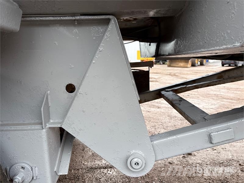 Manac 44226A 27 ft T/A End Dump Trailer Tipphengere