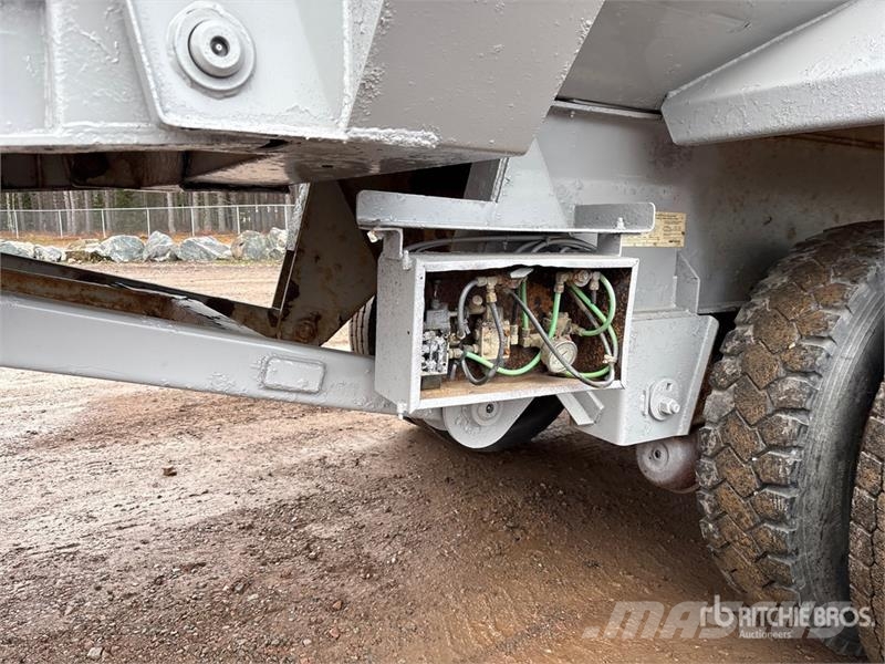 Manac 44226A 27 ft T/A End Dump Trailer Tipphengere