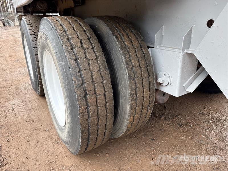 Manac 44226A 27 ft T/A End Dump Trailer Tipphengere