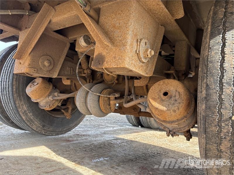 Manac 53 ft x 102 in Quad/A Open-Top Chip Trailer Remolques volquete para virutas de madera