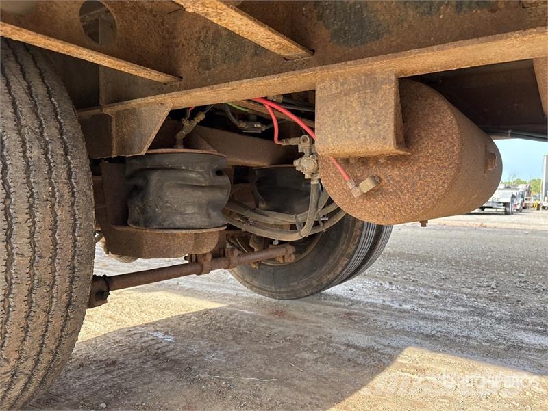 Manac 53 ft x 102 in Quad/A Open-Top Chip Trailer Remolques volquete para virutas de madera