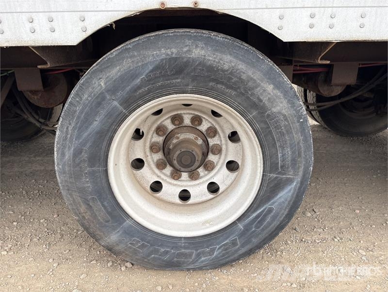 Manac 53 ft x 102 in Quad/A Open-Top Chip Trailer Ремаркета за дървени стърготини
