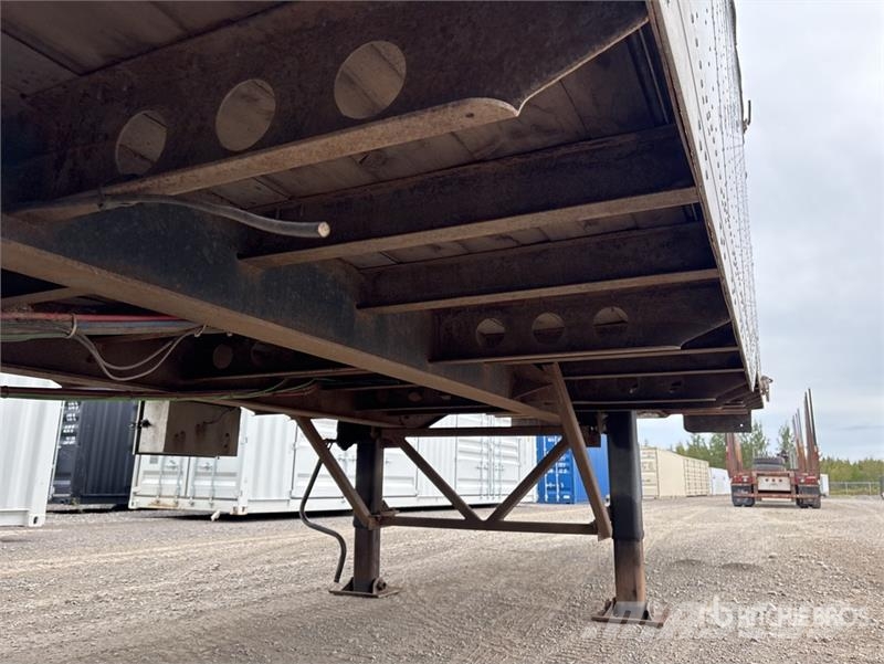 Manac 53 ft x 102 in Quad/A Open-Top Chip Trailer Ремаркета за дървени стърготини
