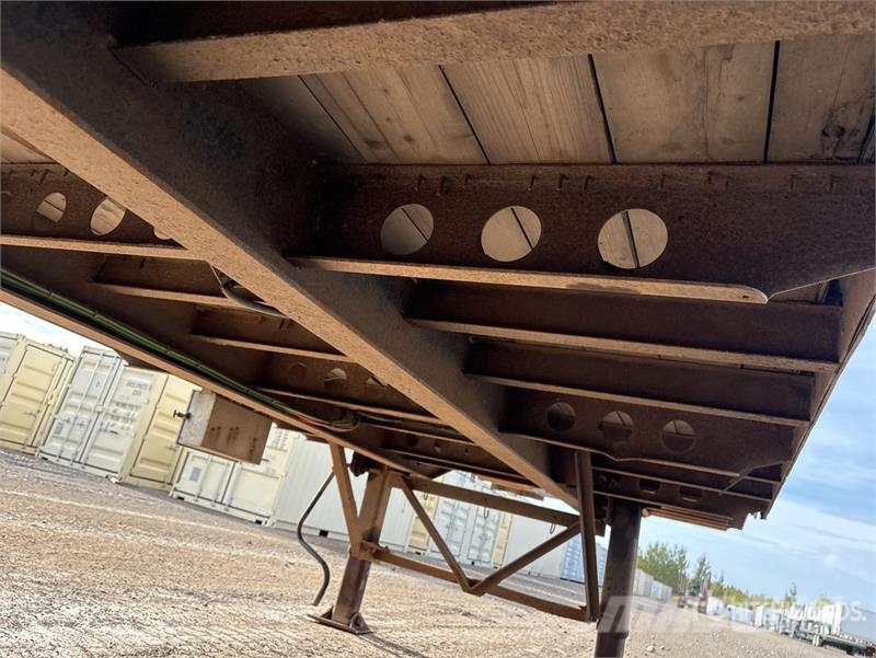 Manac 53 ft x 102 in Quad/A Open-Top Chip Trailer Remolques volquete para virutas de madera