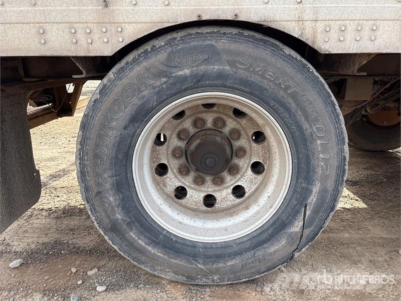 Manac 53 ft x 102 in Quad/A Open-Top Chip Trailer Remolques volquete para virutas de madera