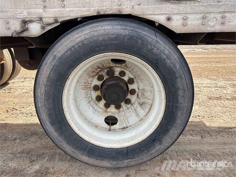 Manac 53 ft x 102 in Quad/A Open-Top Chip Trailer Remolques volquete para virutas de madera