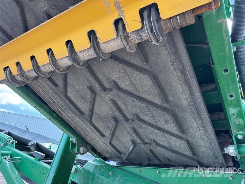 McCloskey R105 Tracked Screen Plant غرابيل