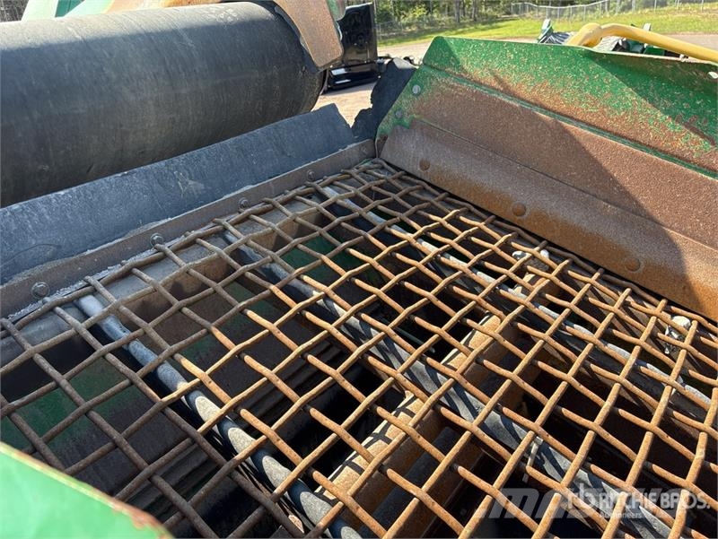 McCloskey R105 Tracked Screen Plant غرابيل