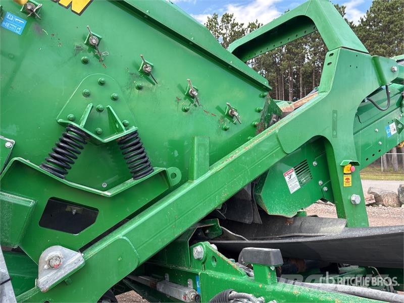 McCloskey R105 Tracked Screen Plant غرابيل