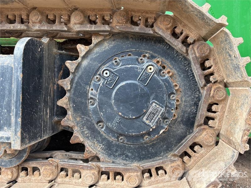 McCloskey R105 Tracked Screen Plant غرابيل